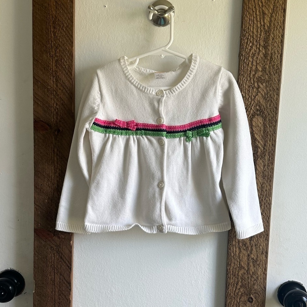 Vintage Gymboree Sweater Cardigan 5T Girl
Euc